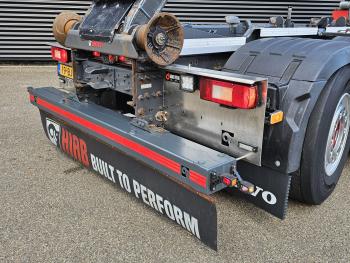 FM 420 8x2 / HIAB HOOKLIFT + 30 t/m CRANE - KRAN